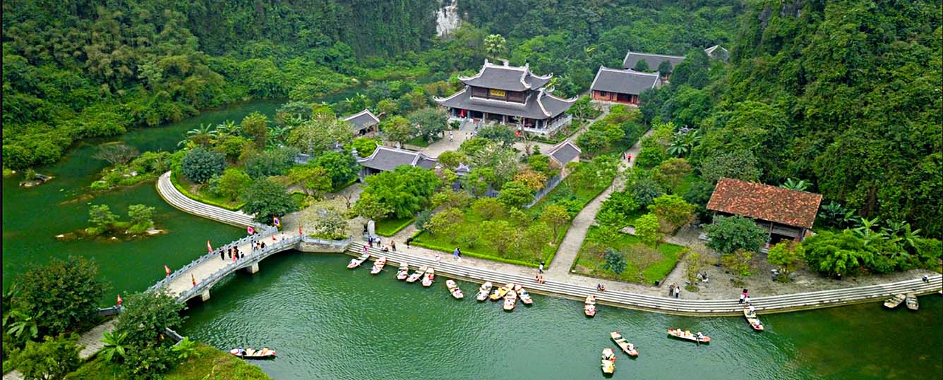 Ninh Binh Tour 3 Days 2 Nights: Ha Noi - Ninh Binh - Bai Tu Long Bay